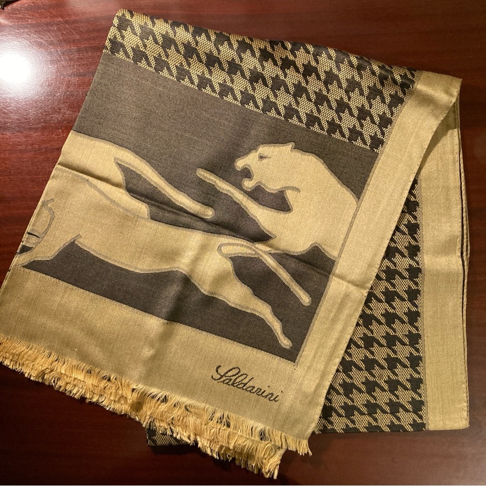 Saldarini silk shawl